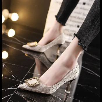 BKQU/ Дамски елегантни вечерни сватбени универсални обувки на висок ток с остър пръсти за жени 2022 г., Модерни обувки за Момичета